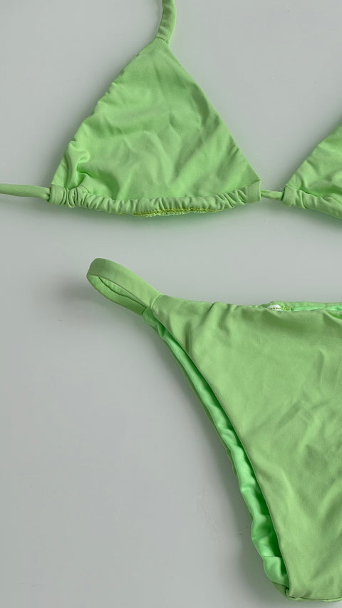 Top Cortininha Verde Lunar