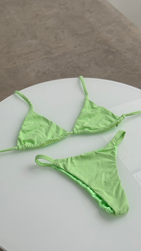 Top Cortininha Verde Lunar